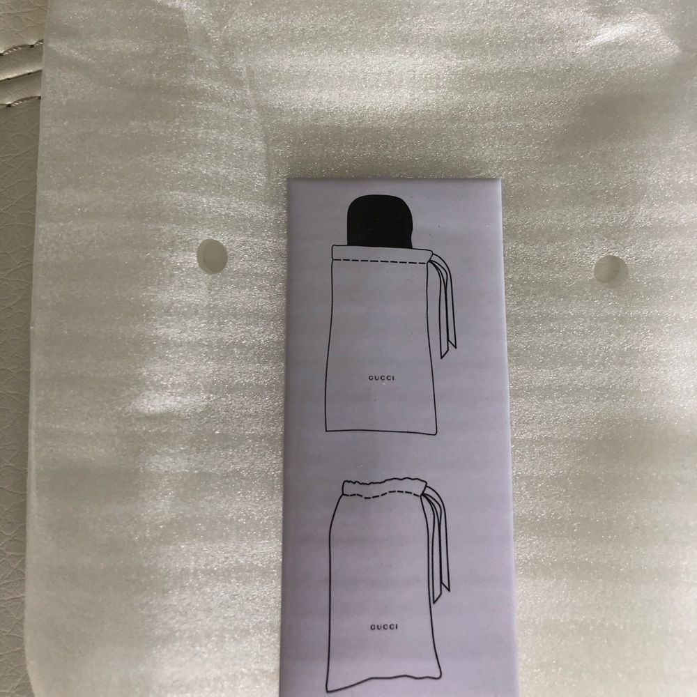 🎉SOLD🎉NEW Gold Gucci Aviator Sunglasses - Picture 6 of 8